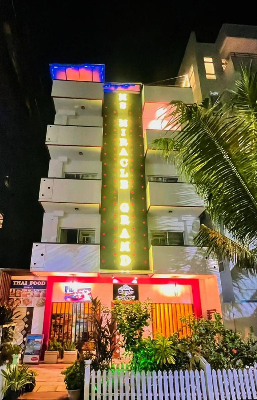 Hs Miracle Grand Hotel Hulhumalé Eksteriør billede