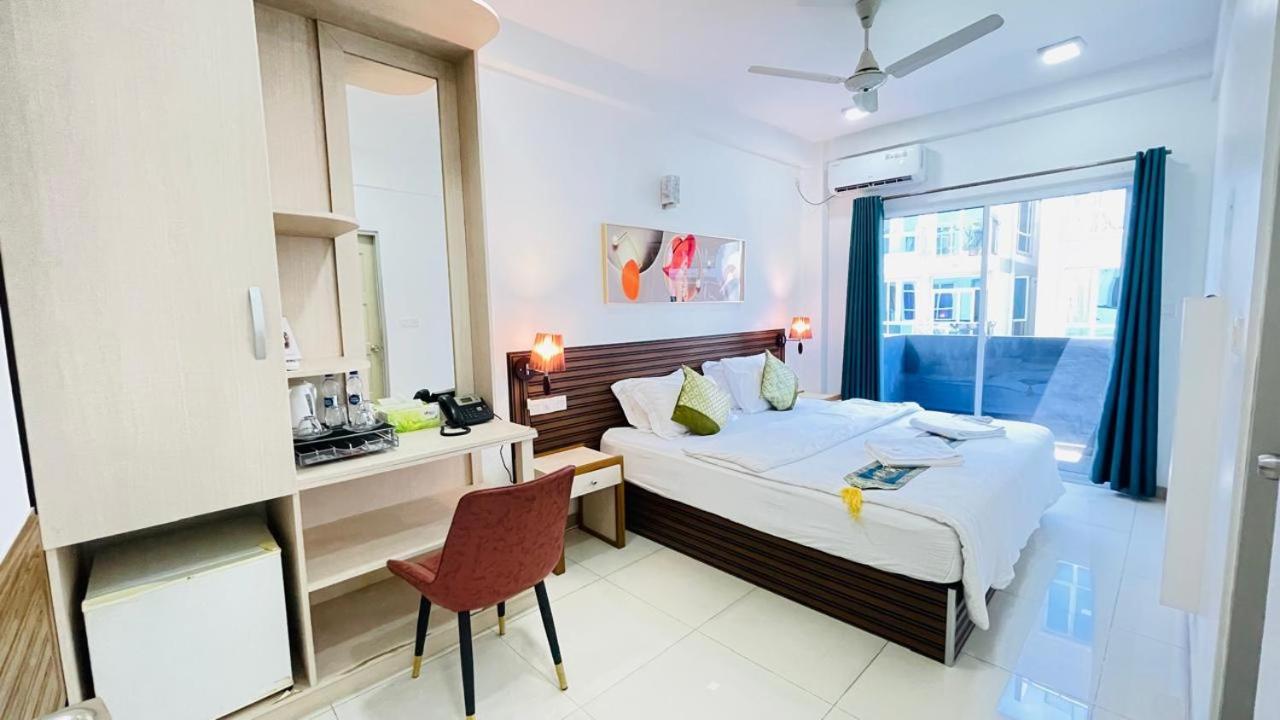 Hs Miracle Grand Hotel Hulhumalé Eksteriør billede